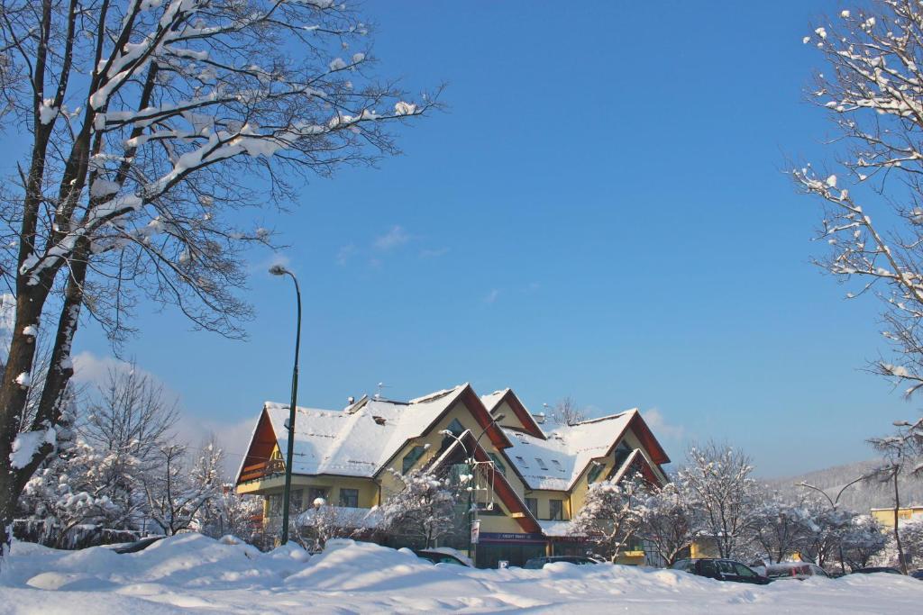 Jawor Pokoje I Apartamenty 자코파네 외부 사진